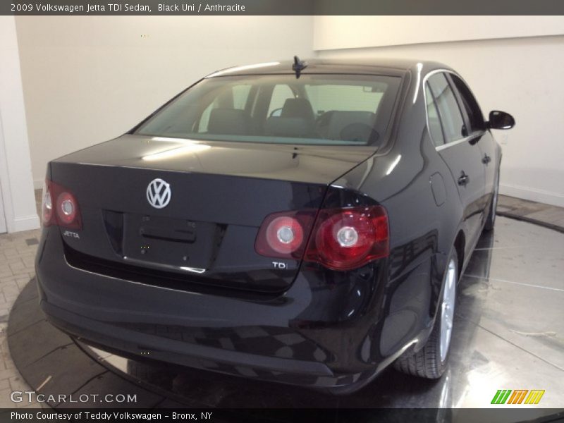 Black Uni / Anthracite 2009 Volkswagen Jetta TDI Sedan