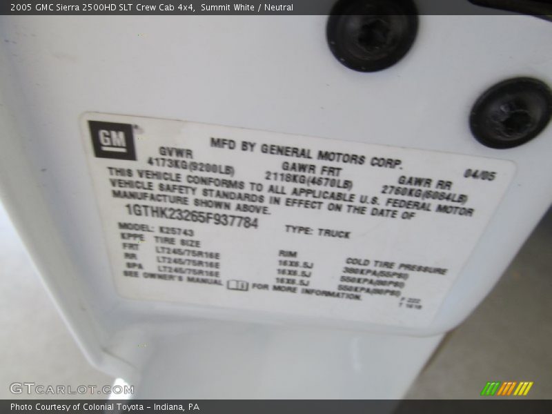 Summit White / Neutral 2005 GMC Sierra 2500HD SLT Crew Cab 4x4