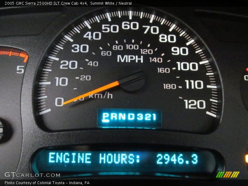 Summit White / Neutral 2005 GMC Sierra 2500HD SLT Crew Cab 4x4