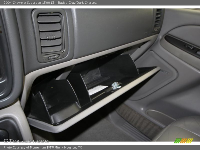 Black / Gray/Dark Charcoal 2004 Chevrolet Suburban 1500 LT