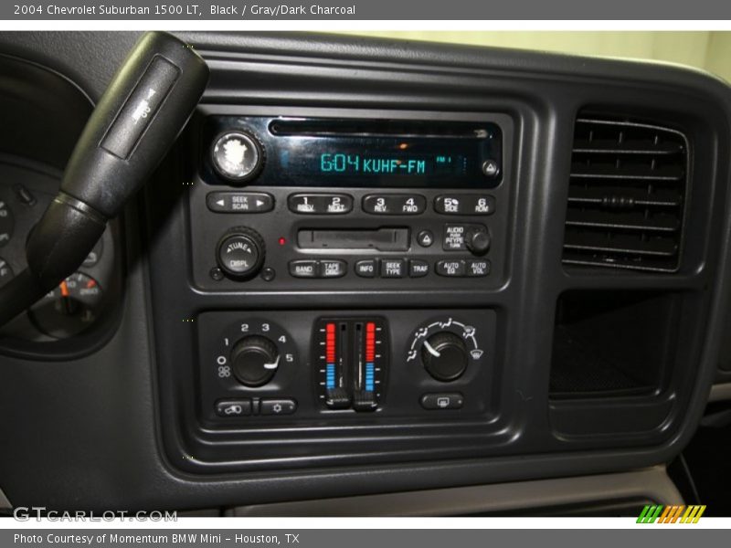 Black / Gray/Dark Charcoal 2004 Chevrolet Suburban 1500 LT