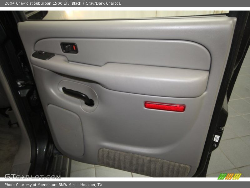 Black / Gray/Dark Charcoal 2004 Chevrolet Suburban 1500 LT