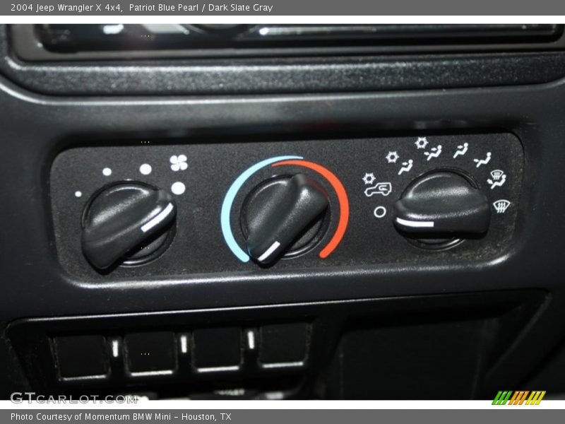Patriot Blue Pearl / Dark Slate Gray 2004 Jeep Wrangler X 4x4