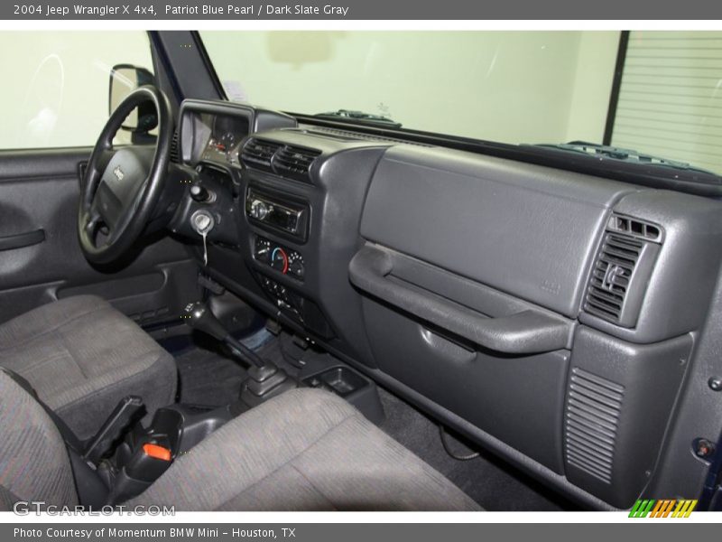 Patriot Blue Pearl / Dark Slate Gray 2004 Jeep Wrangler X 4x4