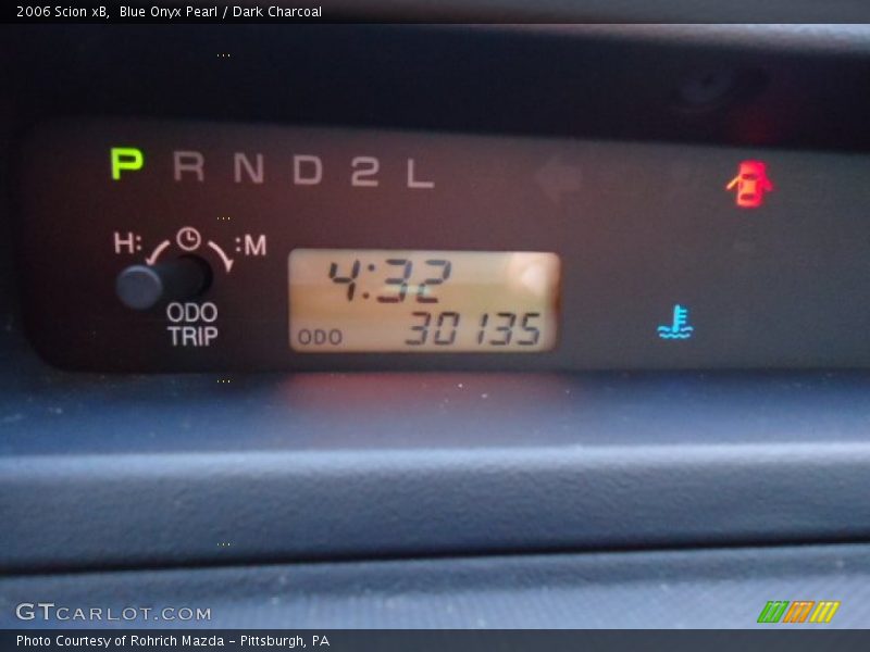 Blue Onyx Pearl / Dark Charcoal 2006 Scion xB