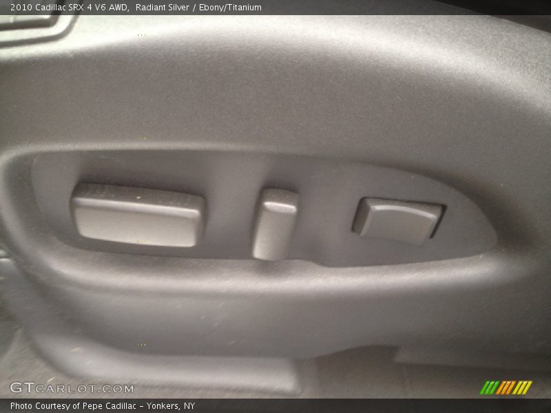 Radiant Silver / Ebony/Titanium 2010 Cadillac SRX 4 V6 AWD