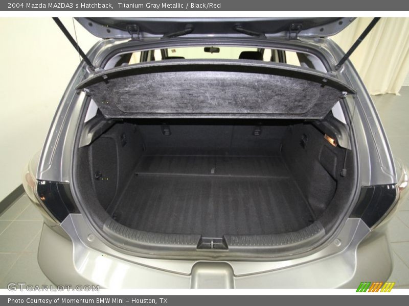 Titanium Gray Metallic / Black/Red 2004 Mazda MAZDA3 s Hatchback