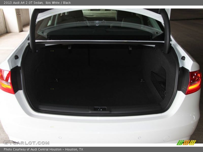  2013 A4 2.0T Sedan Trunk