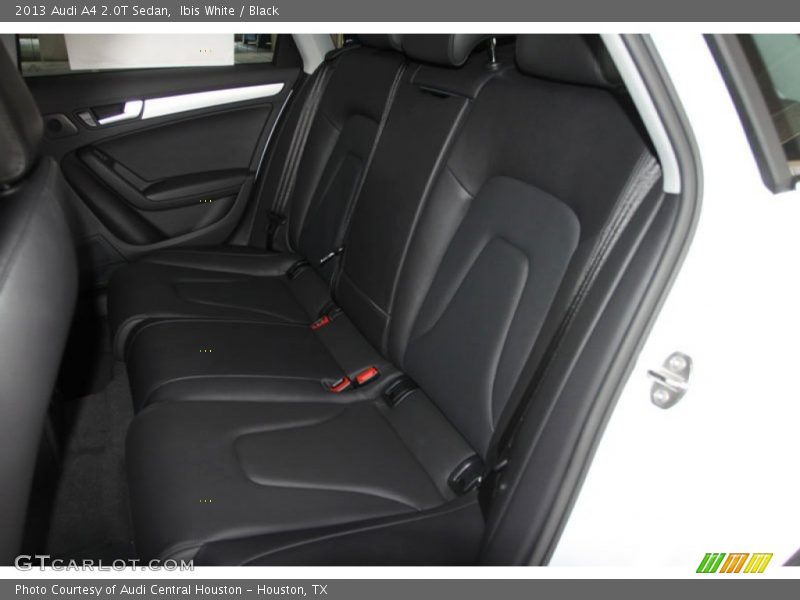 Ibis White / Black 2013 Audi A4 2.0T Sedan