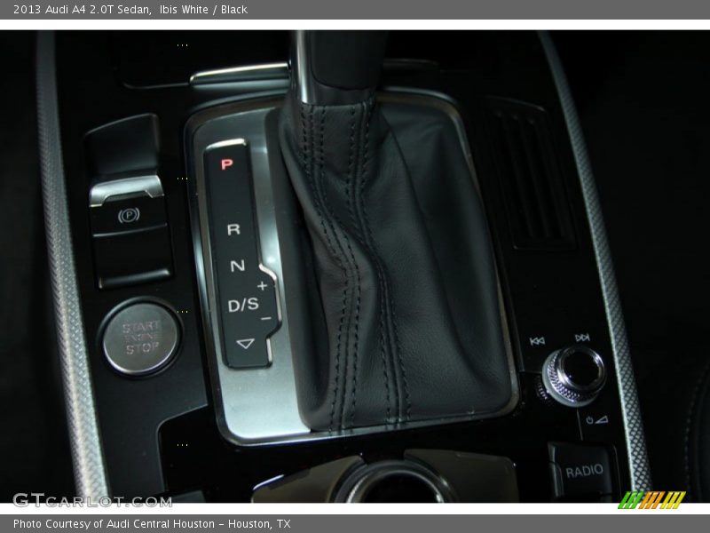 Ibis White / Black 2013 Audi A4 2.0T Sedan