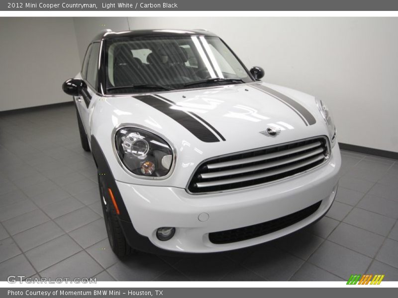 Light White / Carbon Black 2012 Mini Cooper Countryman