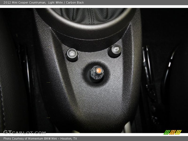 Light White / Carbon Black 2012 Mini Cooper Countryman