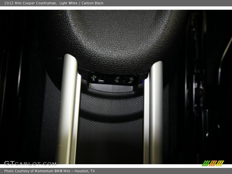 Light White / Carbon Black 2012 Mini Cooper Countryman