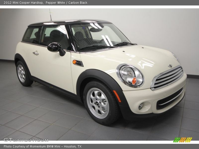 Pepper White / Carbon Black 2012 Mini Cooper Hardtop