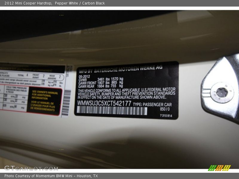 Pepper White / Carbon Black 2012 Mini Cooper Hardtop