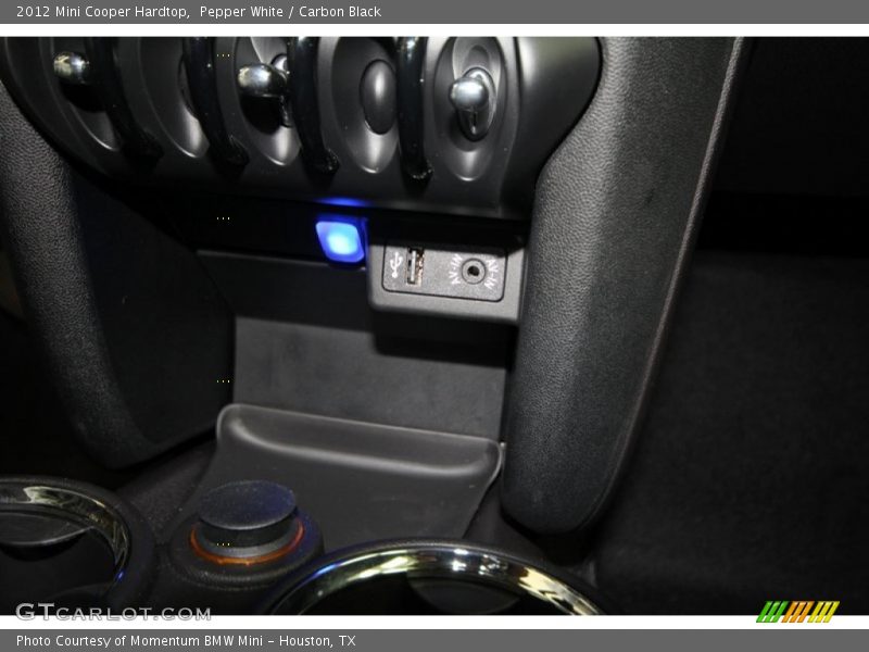Pepper White / Carbon Black 2012 Mini Cooper Hardtop