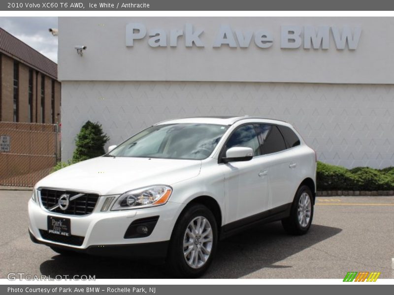 Ice White / Anthracite 2010 Volvo XC60 T6 AWD