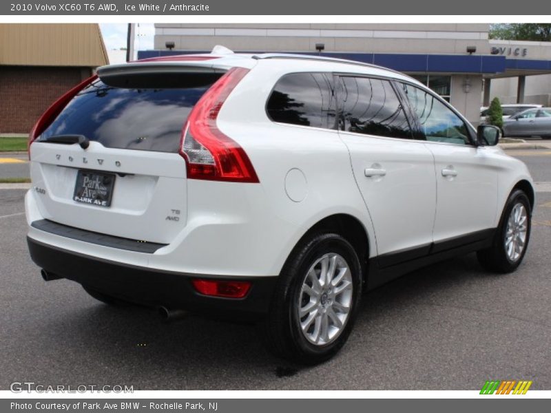 Ice White / Anthracite 2010 Volvo XC60 T6 AWD