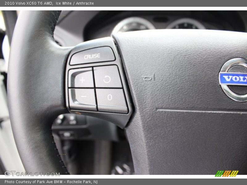 Ice White / Anthracite 2010 Volvo XC60 T6 AWD