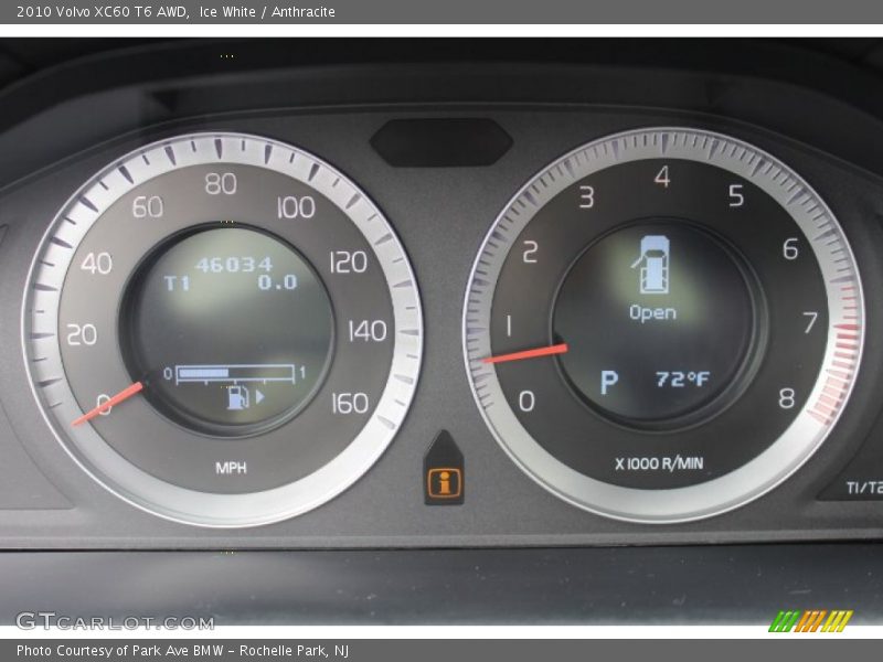 Ice White / Anthracite 2010 Volvo XC60 T6 AWD