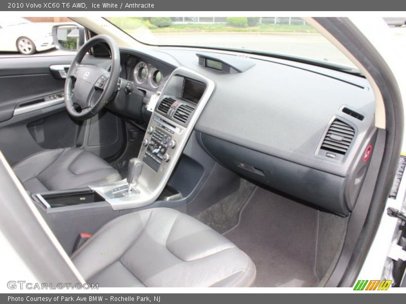 Ice White / Anthracite 2010 Volvo XC60 T6 AWD
