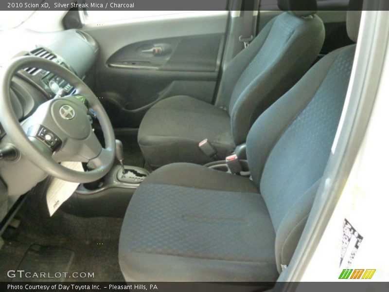 Silver Streak Mica / Charcoal 2010 Scion xD