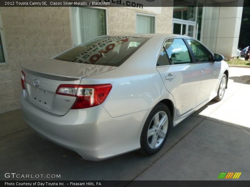 Classic Silver Metallic / Black/Ash 2012 Toyota Camry SE