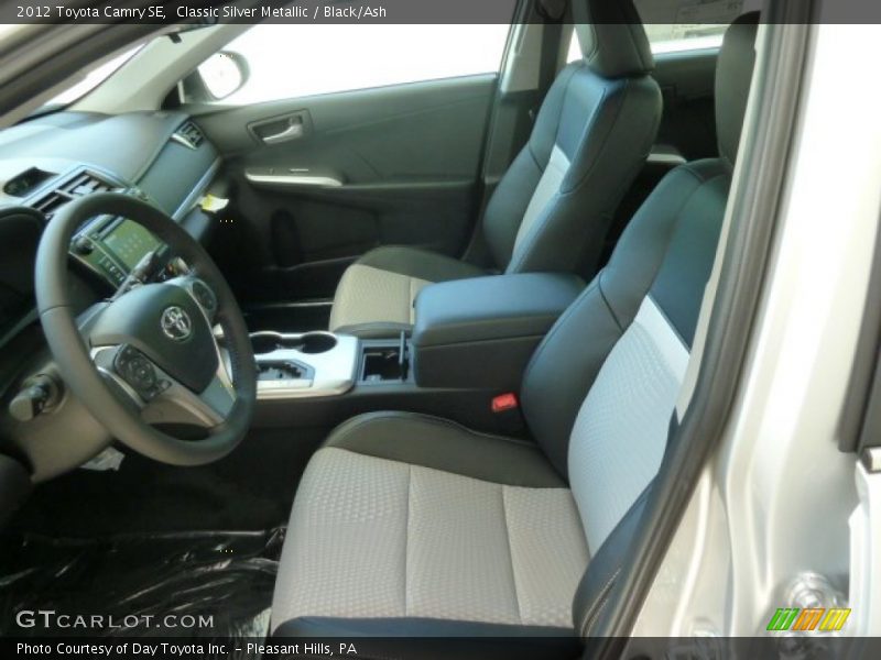 Classic Silver Metallic / Black/Ash 2012 Toyota Camry SE