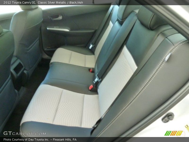 Classic Silver Metallic / Black/Ash 2012 Toyota Camry SE
