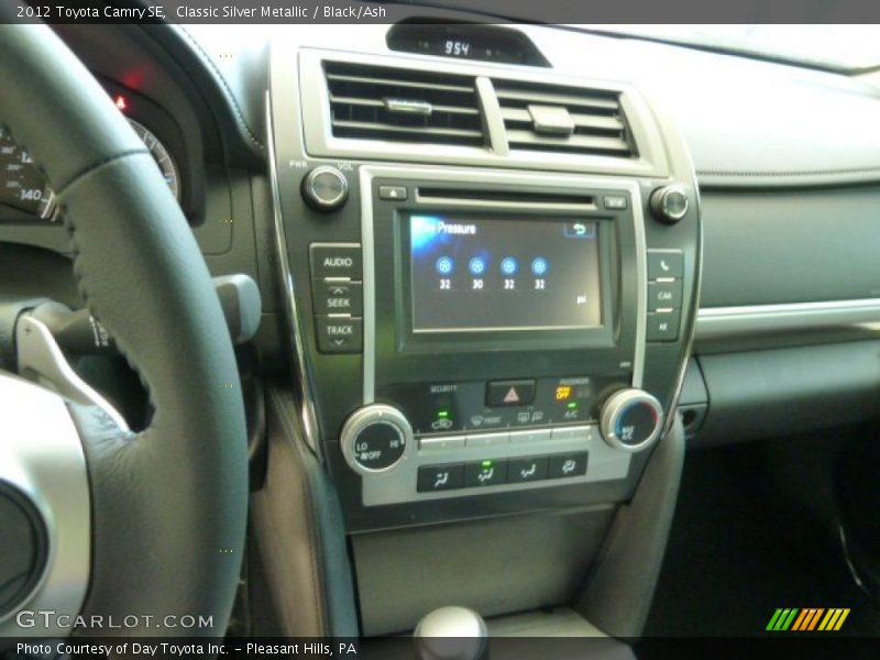 Classic Silver Metallic / Black/Ash 2012 Toyota Camry SE