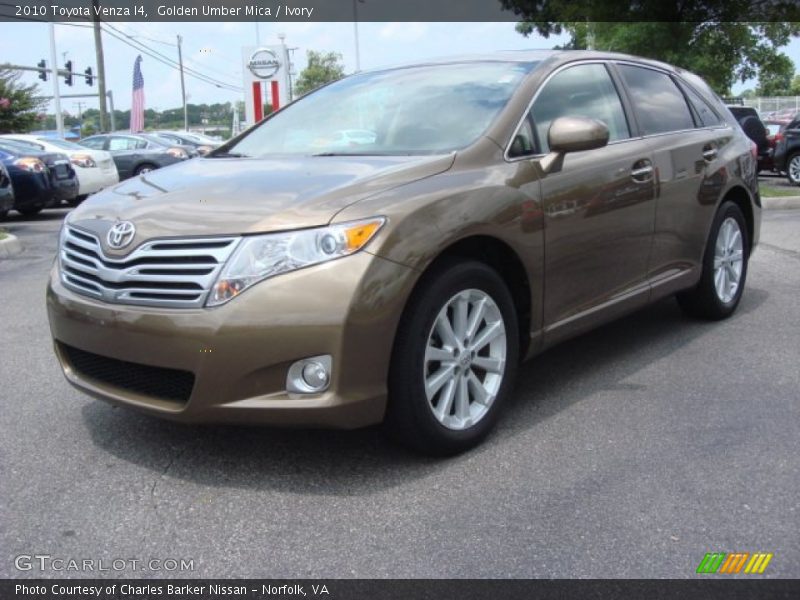 Front 3/4 View of 2010 Venza I4