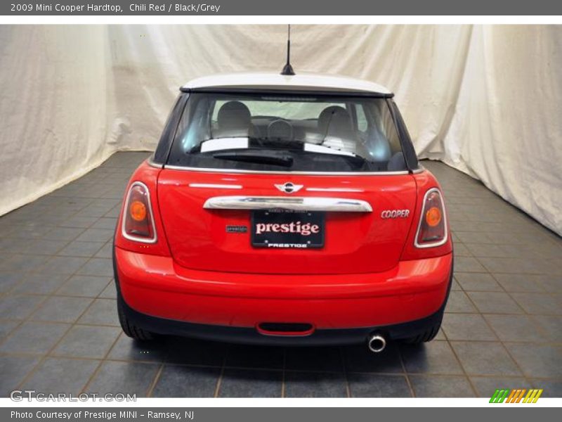 Chili Red / Black/Grey 2009 Mini Cooper Hardtop