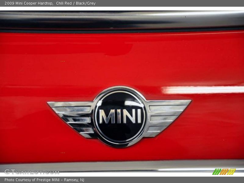 Chili Red / Black/Grey 2009 Mini Cooper Hardtop