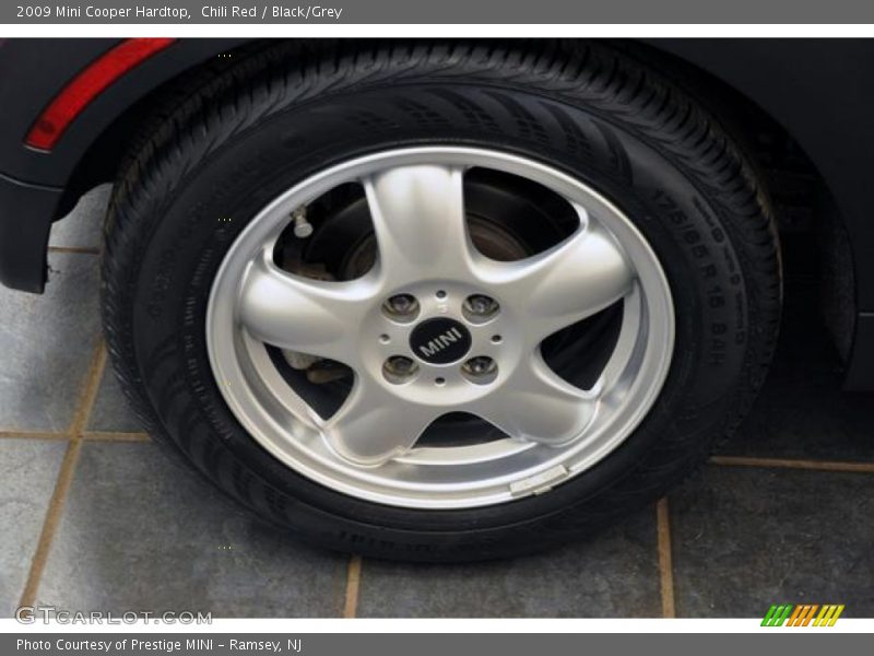 Chili Red / Black/Grey 2009 Mini Cooper Hardtop