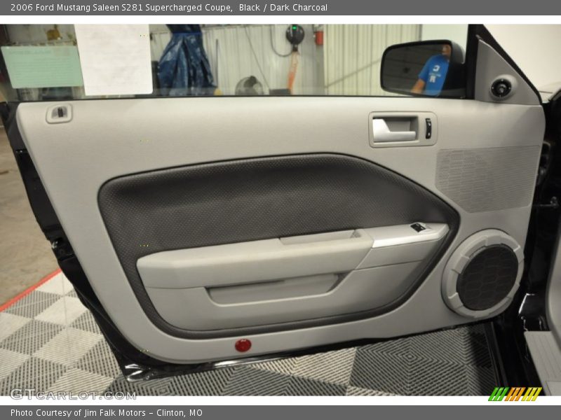 Door Panel of 2006 Mustang Saleen S281 Supercharged Coupe