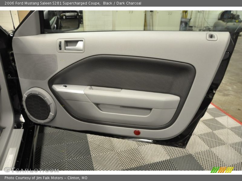 Door Panel of 2006 Mustang Saleen S281 Supercharged Coupe