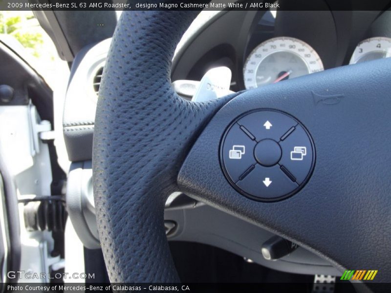 Controls of 2009 SL 63 AMG Roadster