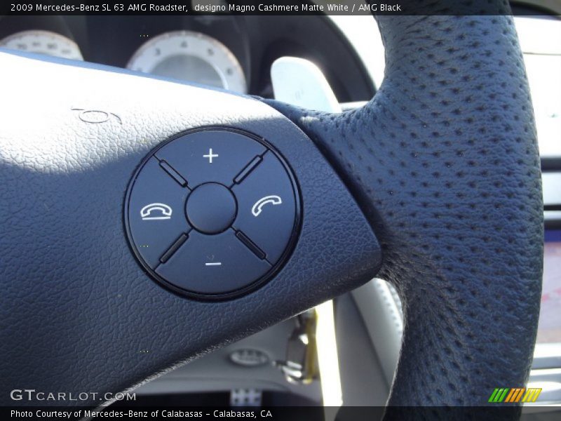 Controls of 2009 SL 63 AMG Roadster