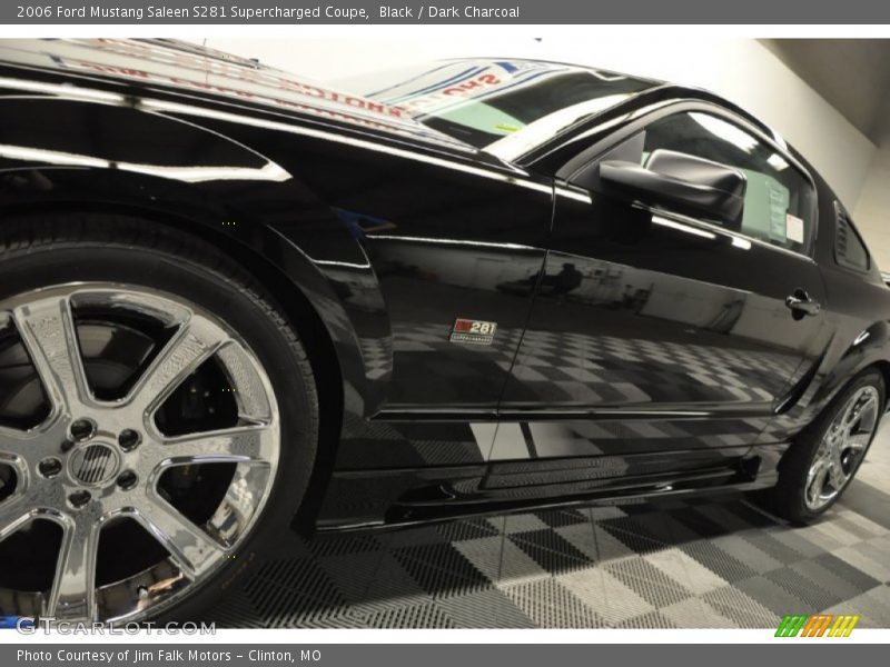 Black / Dark Charcoal 2006 Ford Mustang Saleen S281 Supercharged Coupe