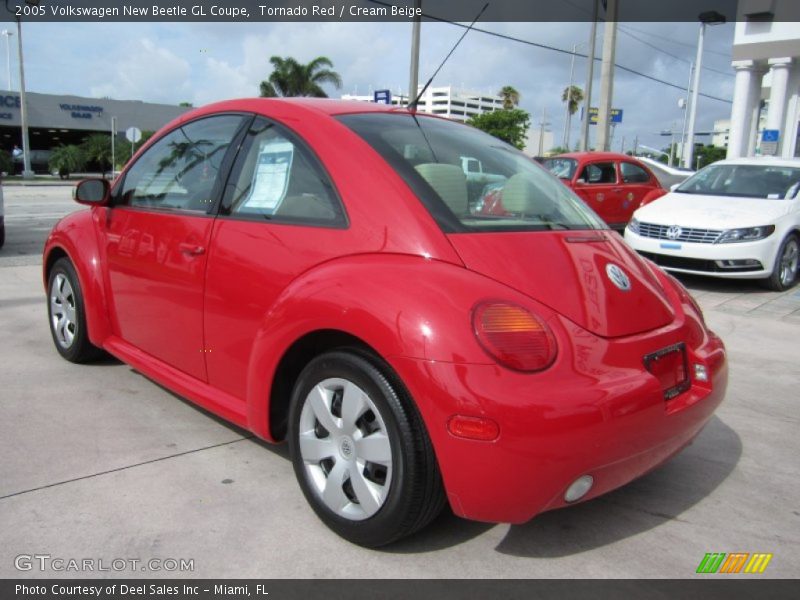 Tornado Red / Cream Beige 2005 Volkswagen New Beetle GL Coupe