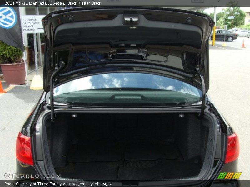 Black / Titan Black 2011 Volkswagen Jetta SE Sedan