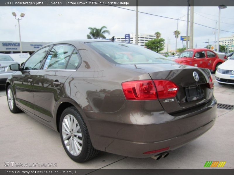 Toffee Brown Metallic / Cornsilk Beige 2011 Volkswagen Jetta SEL Sedan