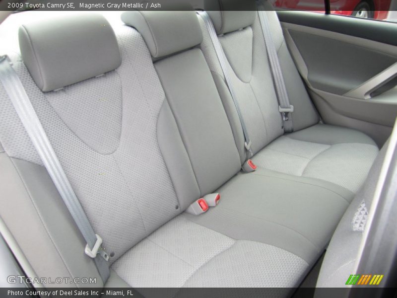 Magnetic Gray Metallic / Ash 2009 Toyota Camry SE