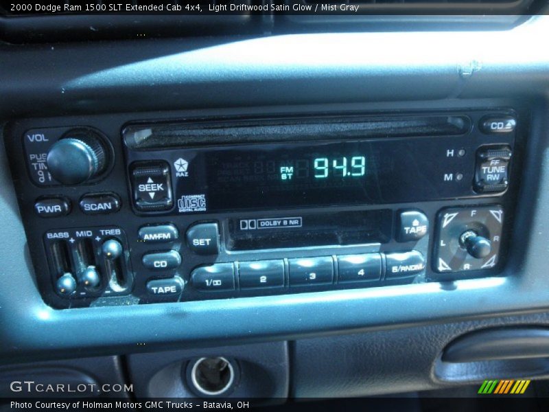 Audio System of 2000 Ram 1500 SLT Extended Cab 4x4