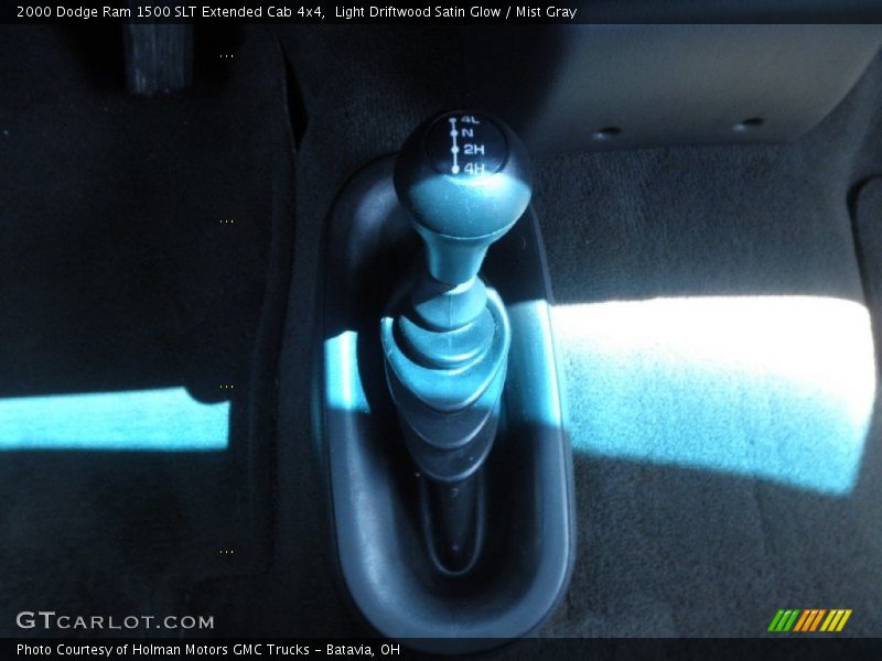 Controls of 2000 Ram 1500 SLT Extended Cab 4x4