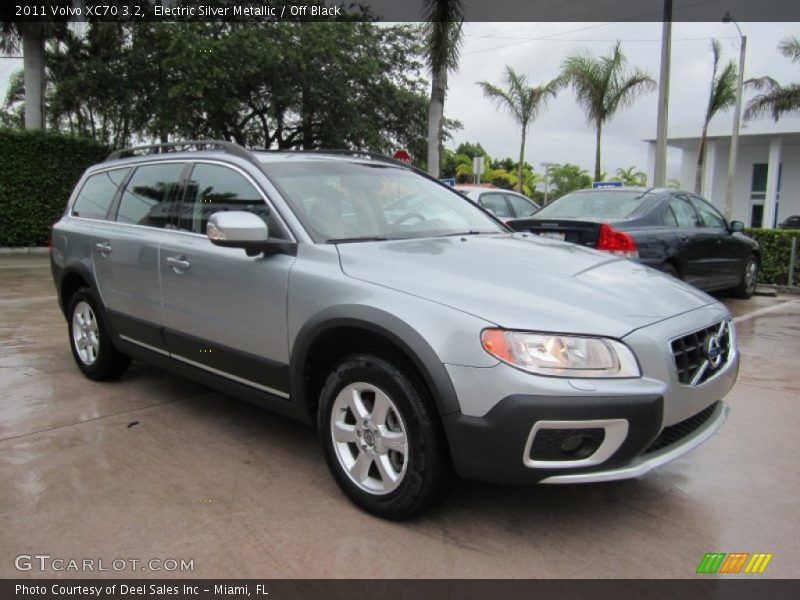 Electric Silver Metallic / Off Black 2011 Volvo XC70 3.2