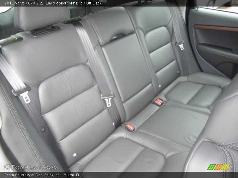 Electric Silver Metallic / Off Black 2011 Volvo XC70 3.2
