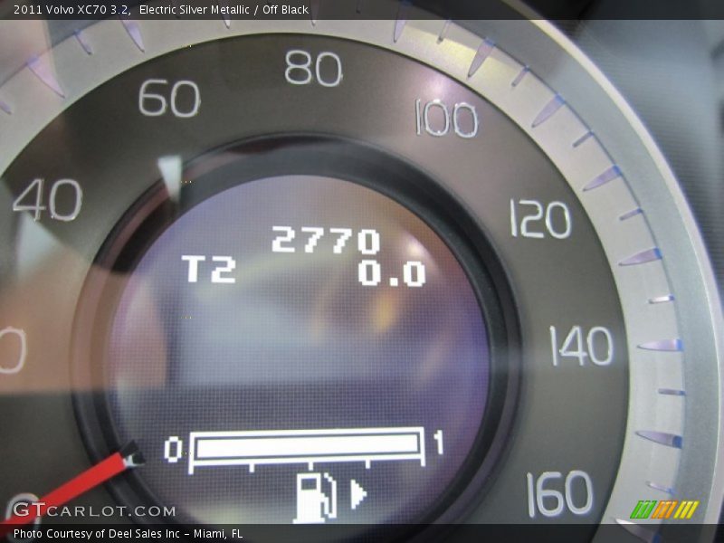 Electric Silver Metallic / Off Black 2011 Volvo XC70 3.2