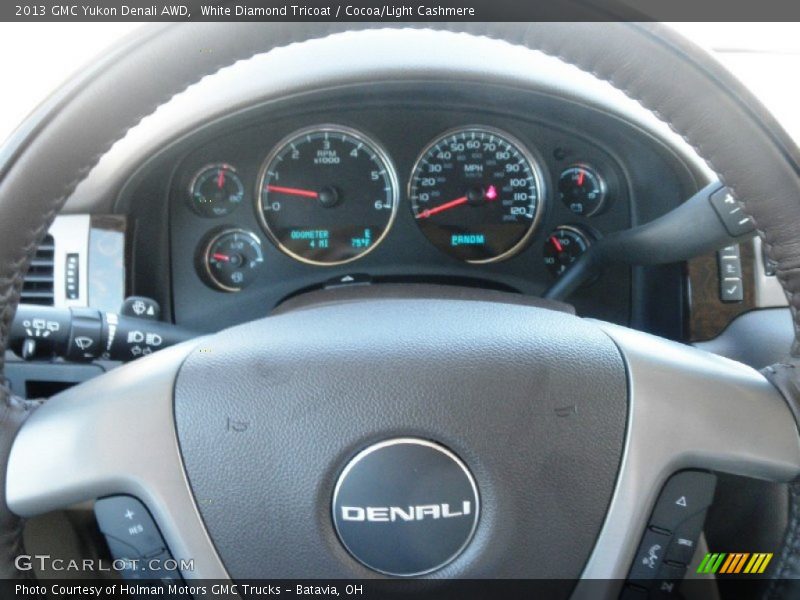 White Diamond Tricoat / Cocoa/Light Cashmere 2013 GMC Yukon Denali AWD