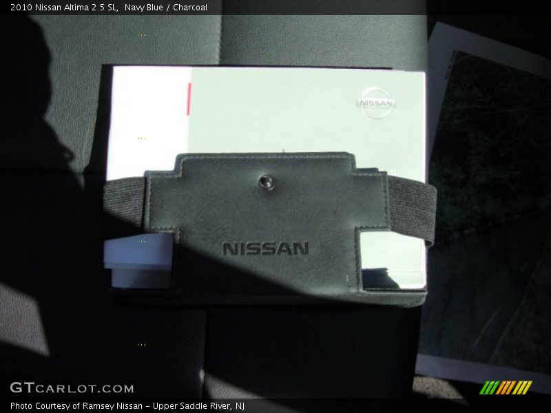 Navy Blue / Charcoal 2010 Nissan Altima 2.5 SL